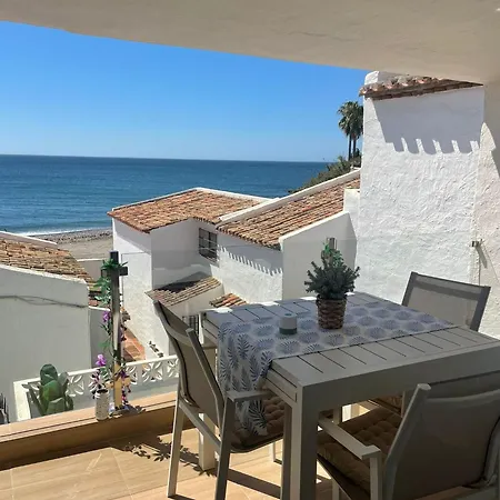 La Perla Del Mar 아파트 에스테포나