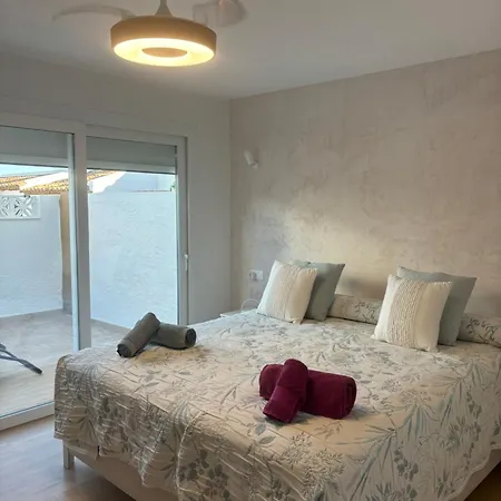 La Perla Del Mar * Εστεπόνα